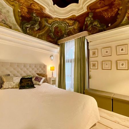 Venice Palace Luxury Suites Exterior foto