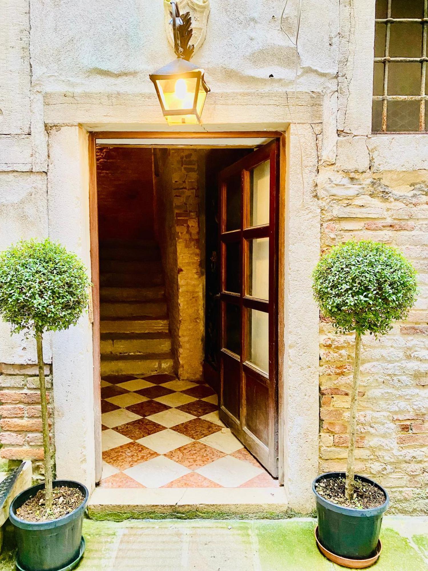 Venice Palace Luxury Suites Exterior foto